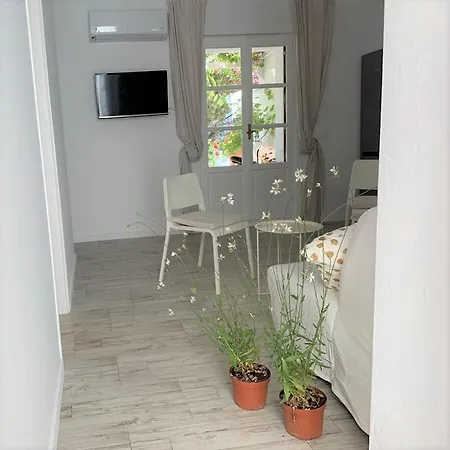 Dominique & Carlos Place Apartment Mykonos Town